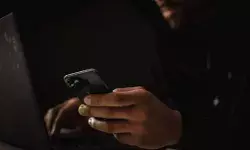 फोन करके बोला चोर- मैं तुम्हारे घर को खंगालकर आया हूं- देख लेना क्या..