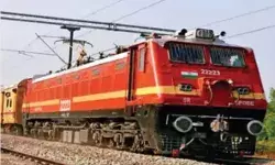 3 महीने तक दर्जन भर ट्रेन कैंसिल- यात्रियों को झेलनी होगी परेशानी 3 महीने तक दर्जन भर ट्रेन कैंसिल- यात्रियों को झेलनी होगी परेशानी