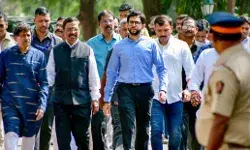 अधूरे पुल का जबरदस्ती उद्घाटन करने पर पूर्व मंत्री के खिलाफ मुकदमा दर्ज अधूरे पुल का जबरदस्ती उद्घाटन करने पर पूर्व मंत्री के खिलाफ मुकदमा दर्ज