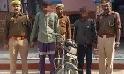 लूट की बाइक पर शान से घूम रहे दो लुटेरे गिरफ्तार- लूट की बाइक बरामद लूट की बाइक पर शान से घूम रहे दो लुटेरे गिरफ्तार- लूट की बाइक बरामद