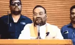 पाठ्यक्रम में तब्दीली को स्वामी प्रसाद ने बताया देवियों का चीरहरण पाठ्यक्रम में तब्दीली को स्वामी प्रसाद ने बताया देवियों का चीरहरण