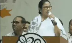 बोली ममता- खिलाड़ियों ने सारे मैच जीते, जिसमें पापी पहुंचे वहीं हार गए बोली ममता- खिलाड़ियों ने सारे मैच जीते, जिसमें पापी पहुंचे वहीं हार गए