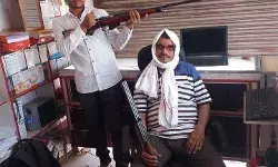 अब प्राईवेट हथियार ट्रेनिंग सेंटर की दस्तक- खुलेआम शस्त्र चलाते..
