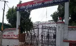 युवक के पैर तोड़ने के बाद अब रिश्वतखोरी में फंसे दो दरोगा किये सस्पेंड