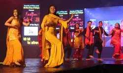 महक चहल रही श्रीराम कालेज में आयोजित फैशन स्पलैश 2023 का आकर्षण केंद्र महक चहल रही श्रीराम कालेज में आयोजित फैशन स्पलैश 2023 का आकर्षण केंद्र