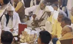 भांजी के भात में विधवा बहन के घर लगाया नोटों का ढेर- गिनते गिनते... भांजी के भात में विधवा बहन के घर लगाया नोटों का ढेर- गिनते गिनते...