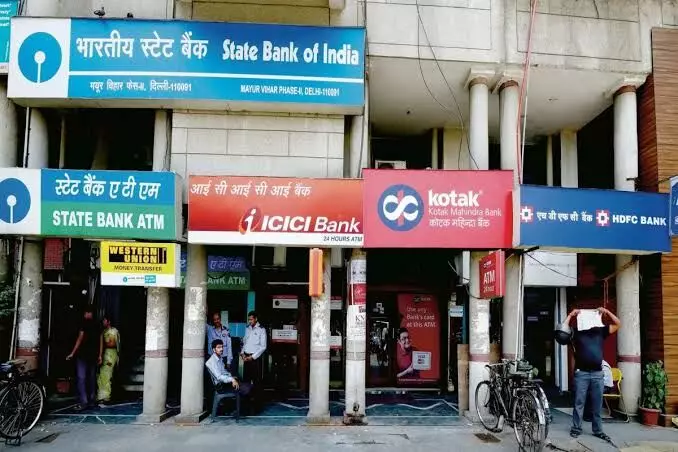 बैंकों में छुट्टी के लिहाज से दिसंबर पड़ेगा भारी- ऑनलाइन सेवाओं.. बैंकों में छुट्टी के लिहाज से दिसंबर पड़ेगा भारी- ऑनलाइन सेवाओं..