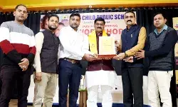 गलत आचरण से बचाकर बच्चों को ढालें अच्छे संस्कारों की ओर- प्रवेन्द्र गलत आचरण से बचाकर बच्चों को ढालें अच्छे संस्कारों की ओर- प्रवेन्द्र