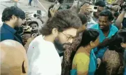 पोलिंग बूथ पर की मन की बात- सीएम की बेटी पर मुकदमा दर्ज पोलिंग बूथ पर की मन की बात- सीएम की बेटी पर मुकदमा दर्ज