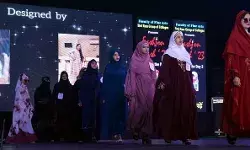 बुर्के में कैटवॉक- मौलाना ने सपा MP को सुनाई खरी खरी- बोले इतना बड़ा..