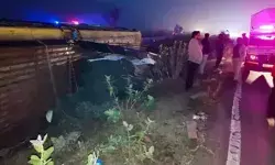 तेज रफ्तार बस पलटी- 10 यात्री घायल- 3 की हालत गंभीर