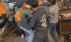 ग्राहक को लेकर मार्केट में बवाल- दुकानदारों में चले चाकू एवं सरिये ग्राहक को लेकर मार्केट में बवाल- दुकानदारों में चले चाकू एवं सरिये