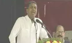 लॉ एंड ऑर्डर संभालने में योगी सरकार विफ़ल- राम अचल राजभर लॉ एंड ऑर्डर संभालने में योगी सरकार विफ़ल- राम अचल राजभर