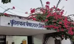 थाने में चोरों की एंट्री- बाइक पर ले गए लाखों का डोडा पोस्त