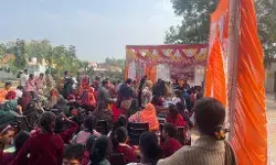 कार्यक्रम में सभी को विकसित दिलाया गया राष्ट्र बनाने का संकल्प कार्यक्रम में सभी को विकसित दिलाया गया राष्ट्र बनाने का संकल्प