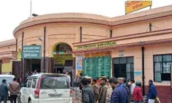 बच्चों के विवाद में बड़े भिड़े- चली धांय धांय गोलियां- हो गई एक की मौत बच्चों के विवाद में बड़े भिड़े- चली धांय धांय गोलियां- हो गई एक की मौत