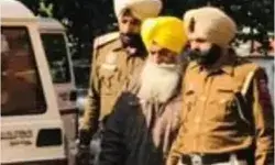 पाक में मरे रोडे का आतंकी साथी अमृतसर से अरेस्ट- भाग रहा था इंग्लैंड पाक में मरे रोडे का आतंकी साथी अमृतसर से अरेस्ट- भाग रहा था इंग्लैंड