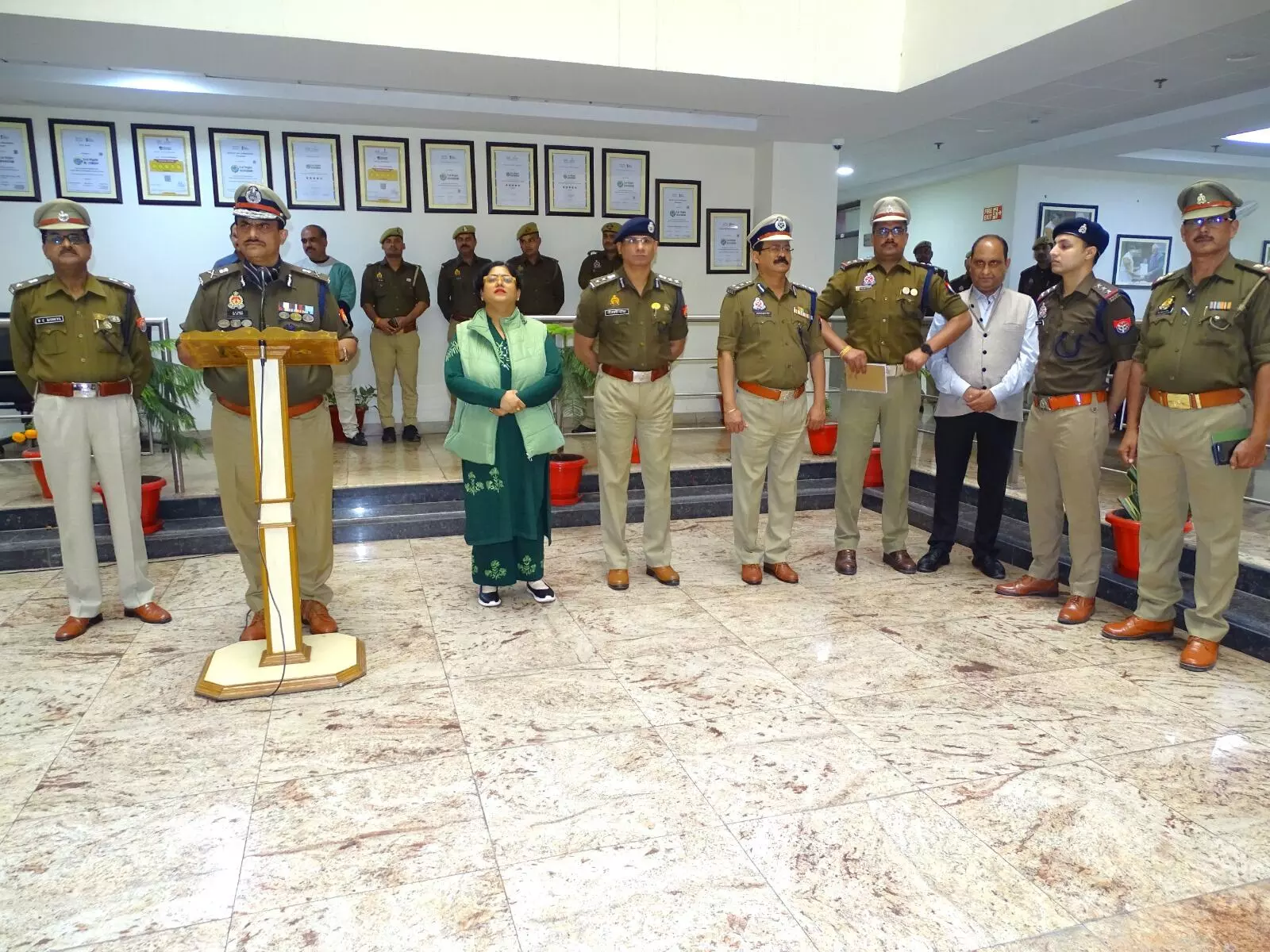 कारागार मुख्यालय पर भीमराव अंबेडकर को दी गई श्रद्धांजलि- चित्र पर किया माल्यार्पण कारागार मुख्यालय पर भीमराव अंबेडकर को दी गई श्रद्धांजलि- चित्र पर किया माल्यार्पण