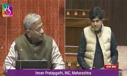 रेलवे और रेल यात्री की सुरक्षा दोनों खतरे में- सांसद ने लगाया गंभीर आरोप रेलवे और रेल यात्री की सुरक्षा दोनों खतरे में- सांसद ने लगाया गंभीर आरोप