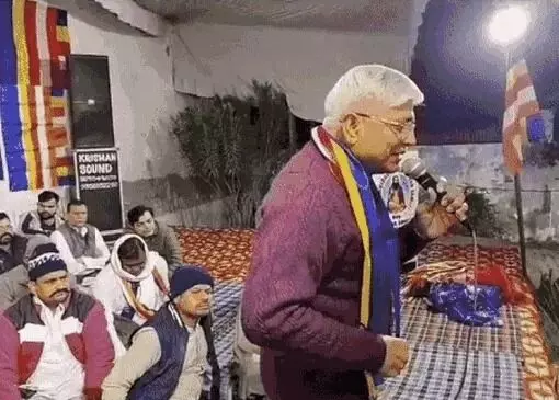 आप MLA की विवादित सलाह- बोले मंदिर मत जाओ- वहां होता है....