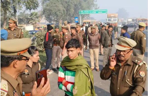 ओवरटेक करते हुए हुआ हादसा-NH 58 पर बाइक सवार ट्रक ने कुचला