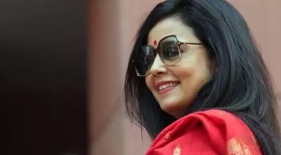 लोकसभा से निष्कासित महुआ एक्शन मोड में- चुनौती देने पहुंची सुप्रीम कोर्ट