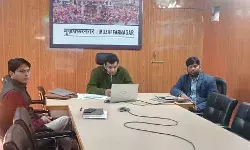 मतदाता बनने का मिला एक और अवसर- डीएम ने की वीडियो कॉन्फ्रेंसिंग.. मतदाता बनने का मिला एक और अवसर- डीएम ने की वीडियो कॉन्फ्रेंसिंग..