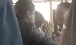 टिकट मांगते ही गालीबाज महिला दरोगा ने कंडक्टर को जडे तमाचे टिकट मांगते ही गालीबाज महिला दरोगा ने कंडक्टर को जडे तमाचे