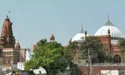 मुस्लिम पक्ष को कोर्ट का सुप्रीम झटका- ईदगाह सर्वे पर रोक से इनकार मुस्लिम पक्ष को कोर्ट का सुप्रीम झटका- ईदगाह सर्वे पर रोक से इनकार