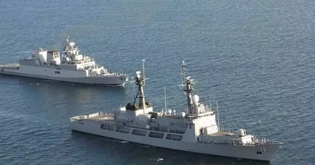 भारतीय नौसेना ने विफल की मालवाहक जहाज़ को हाईजैक करने की कोशिश