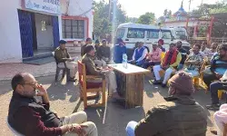 बैठक में मीट मांस की बिक्री एवं लाउडस्पीकर को लेकर दी चेतावनी बैठक में मीट मांस की बिक्री एवं लाउडस्पीकर को लेकर दी चेतावनी