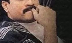 मारा गया माफिया डॉन दाऊद!- घटनाक्रम दे रहा गवाही- समधी मियांदाद नजरबंद मारा गया माफिया डॉन दाऊद!- घटनाक्रम दे रहा गवाही- समधी मियांदाद नजरबंद