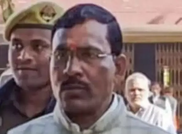 रेपिस्ट बीजेपी MLA को हाईकोर्ट से नहीं मिली राहत- अपील पर.. रेपिस्ट बीजेपी MLA को हाईकोर्ट से नहीं मिली राहत- अपील पर..