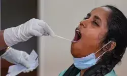 कोरोना ने बढ़ाई चिंता- छलांग से एक ही दिन में डबल हुए पॉजिटिव केस कोरोना ने बढ़ाई चिंता- छलांग से एक ही दिन में डबल हुए पॉजिटिव केस