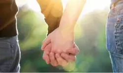 साली के प्यार में पागल जीजा ने अपनी हद से बाहर जाकर सास के सामने किया