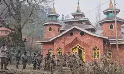 मस्जिद में अज़ान पढ़ रहे रिटायर्ड SSP की गोली मारकर हत्या मस्जिद में अज़ान पढ़ रहे रिटायर्ड SSP की गोली मारकर हत्या