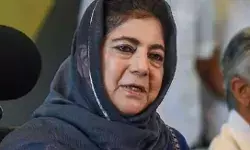 पूर्व मुख्यमंत्री नजरबंद-किया गया हाउस अरेस्ट-पुलिस का कड़ा पहरा