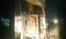 रोडवेज बस खड़ी ट्रैक्टर ट्राली से जोरदार टक्कर-दो दर्जन यात्री जख्मी