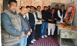 प्रखर समाजवादी लोकबन्धु राजनारायण की पुण्यतिथि पर सपा ने दी श्रद्धांजलि