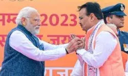 CM ने किया मंत्रियों के बीच विभाग का बंटवारा - CM के पास रहेगा गृह CM ने किया मंत्रियों के बीच विभाग का बंटवारा - CM के पास रहेगा गृह