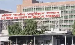 एम्स को मिली बड़ी सफलता - बच्ची का होश में ही निकाला ब्रेन से ट्यूमर एम्स को मिली बड़ी सफलता - बच्ची का होश में ही निकाला ब्रेन से ट्यूमर