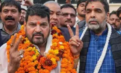 चर्चित बीजेपी सांसद एवं करीबी को बम से उड़ाने की धमकी- बार बार आ रहे.. चर्चित बीजेपी सांसद एवं करीबी को बम से उड़ाने की धमकी- बार बार आ रहे..