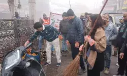 मंत्रियों और चेयरपर्सन ने किया अभियान का शुभारंभ- जगाई स्वच्छता की अलख मंत्रियों और चेयरपर्सन ने किया अभियान का शुभारंभ- जगाई स्वच्छता की अलख