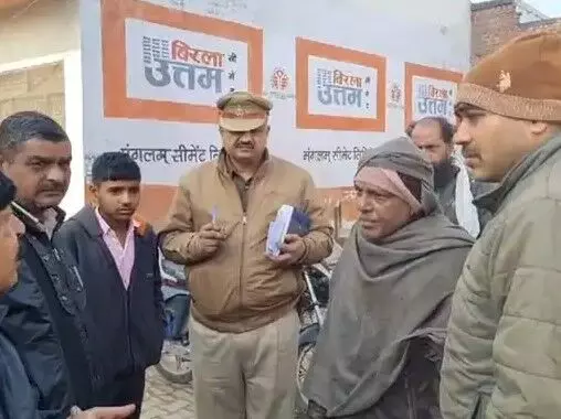 दारु पीने को लेकर पत्नी से हुए विवाद के बाद युवक ने किया ऐसा काम दारु पीने को लेकर पत्नी से हुए विवाद के बाद युवक ने किया ऐसा काम