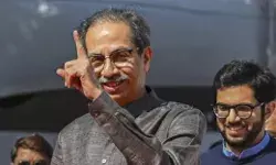 सुप्रीम कोर्ट पहुंचे उद्धव ने स्पीकर के फैसले को दिया चैलेंज- मांगा न्याय सुप्रीम कोर्ट पहुंचे उद्धव ने स्पीकर के फैसले को दिया चैलेंज- मांगा न्याय