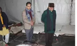 प्रभारी मंत्री के निरीक्षण से खुली रेन बसेरों एवं अलाव की पोल प्रभारी मंत्री के निरीक्षण से खुली रेन बसेरों एवं अलाव की पोल