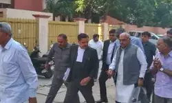 जमीन घोटाला- पूछताछ करते हुए ED पूर्व सीएम से उगलवा रही हैं राज