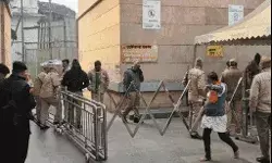 ज्ञानवापी में शुरू हुई टैंक की सफाई- 26 सदस्यीय टीम पहुंची अंदर ज्ञानवापी में शुरू हुई टैंक की सफाई- 26 सदस्यीय टीम पहुंची अंदर