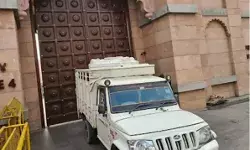 ज्ञानवापी टैंक की सफाई का काम हुआ पूरा- DM ने लगाई दोबारा सील ज्ञानवापी टैंक की सफाई का काम हुआ पूरा- DM ने लगाई दोबारा सील