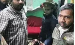 हाईअलर्ट के बीच छेड़खानी के विरोध पर किशोरी को गोली से उड़ाया हाईअलर्ट के बीच छेड़खानी के विरोध पर किशोरी को गोली से उड़ाया